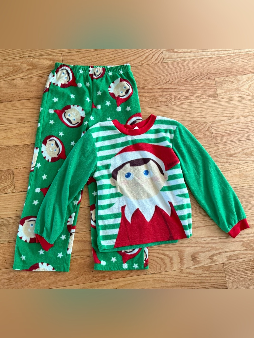 Elf on the shelf fleece Christmas pajamas two piece set size 8